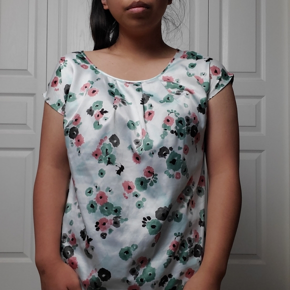 Floral Short Sleeve Blouse - Picture 1 of 5